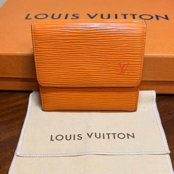 Louis Vuitton Orange Epi Leather Wallet/Clutch W/COA and Dust Bag - Picture 1 of 16